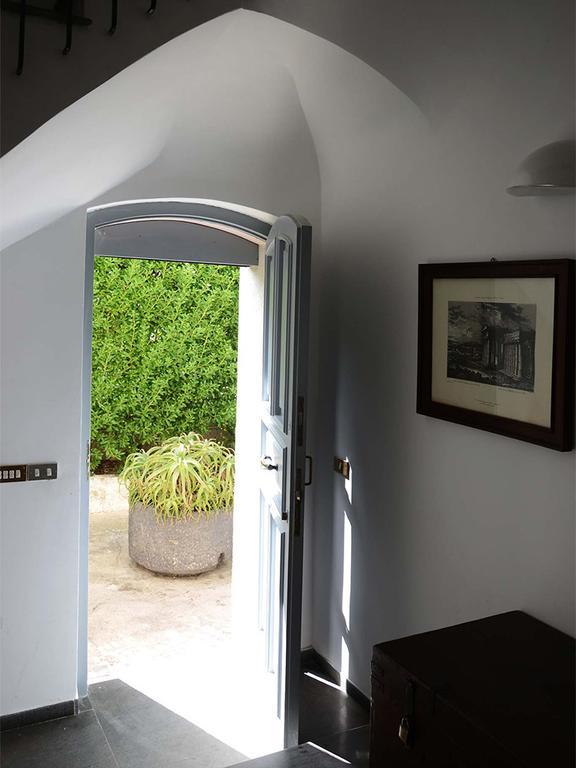 Maremaris B&B Трани Экстерьер фото